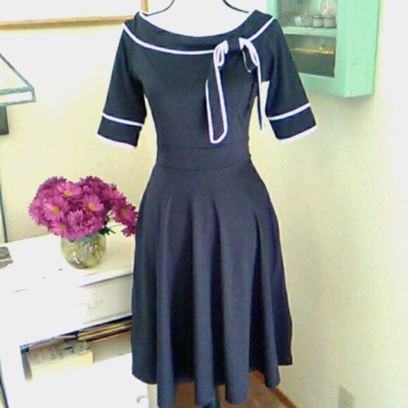 Helyo Fashion Retro Inspired Dress - Picture 1 of 11